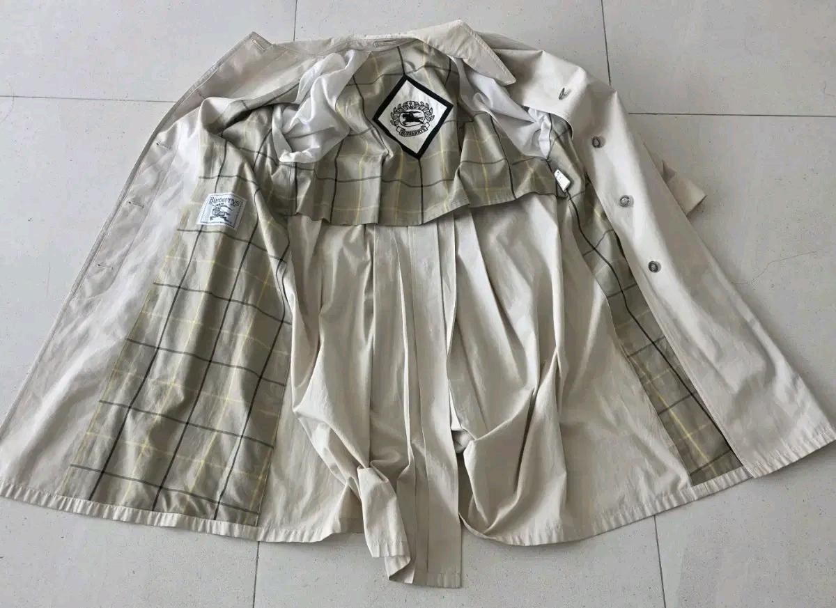 BURBERRY PRORSUM 스테인칼라 코트 개급처합니다 3