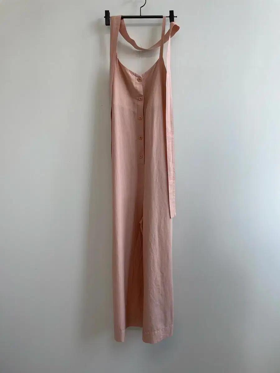 COS 32 린넨 점프수트 5