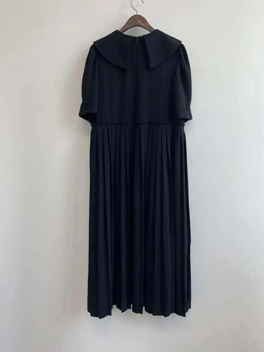 블랙 빅카라 플리츠 롱 원피스 2