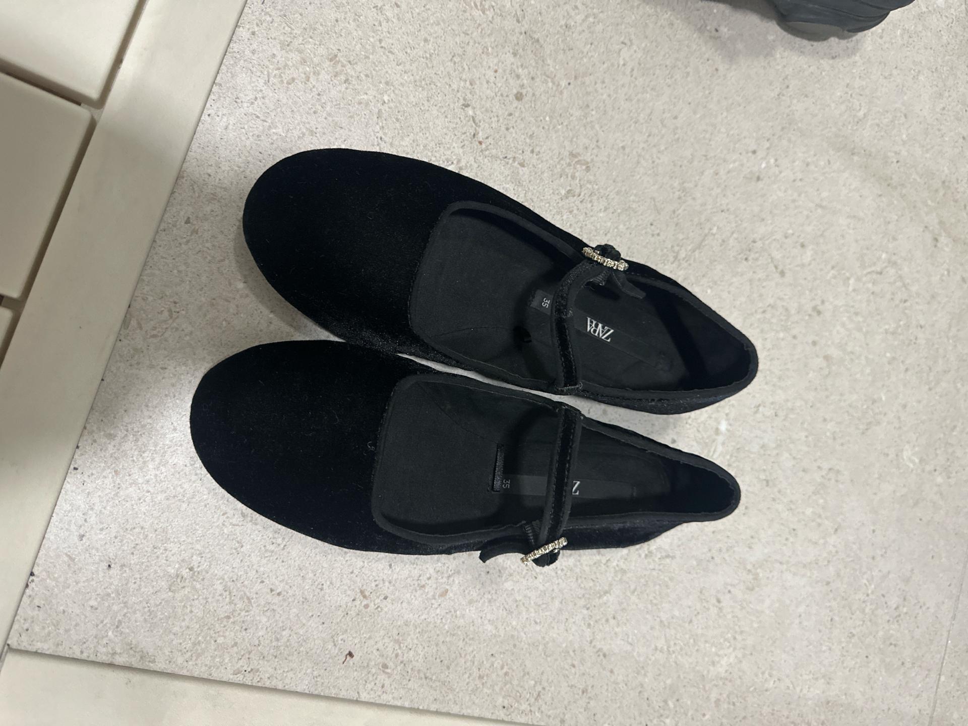 [ZARA] 자라 벨벳 메리제인 플랫슈즈 블랙 5