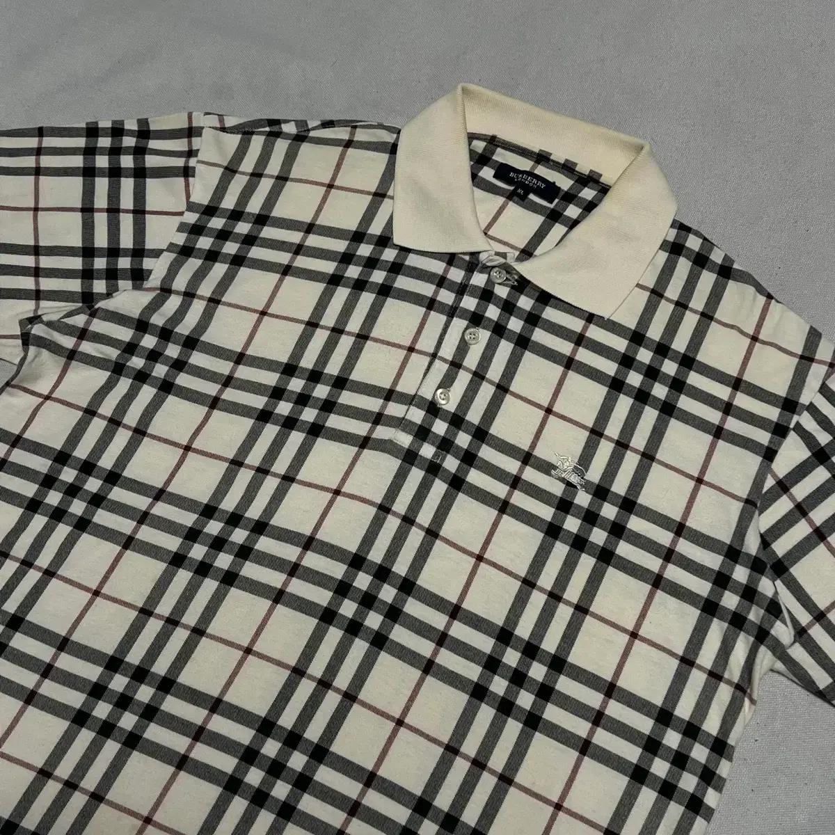 XL 버버리 노바체크 카라 반팔티 2