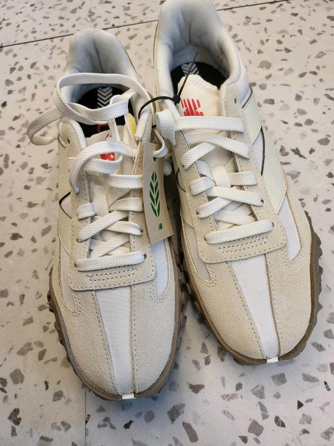 새제품)뉴발란스 XC-72 아이보리 240 3