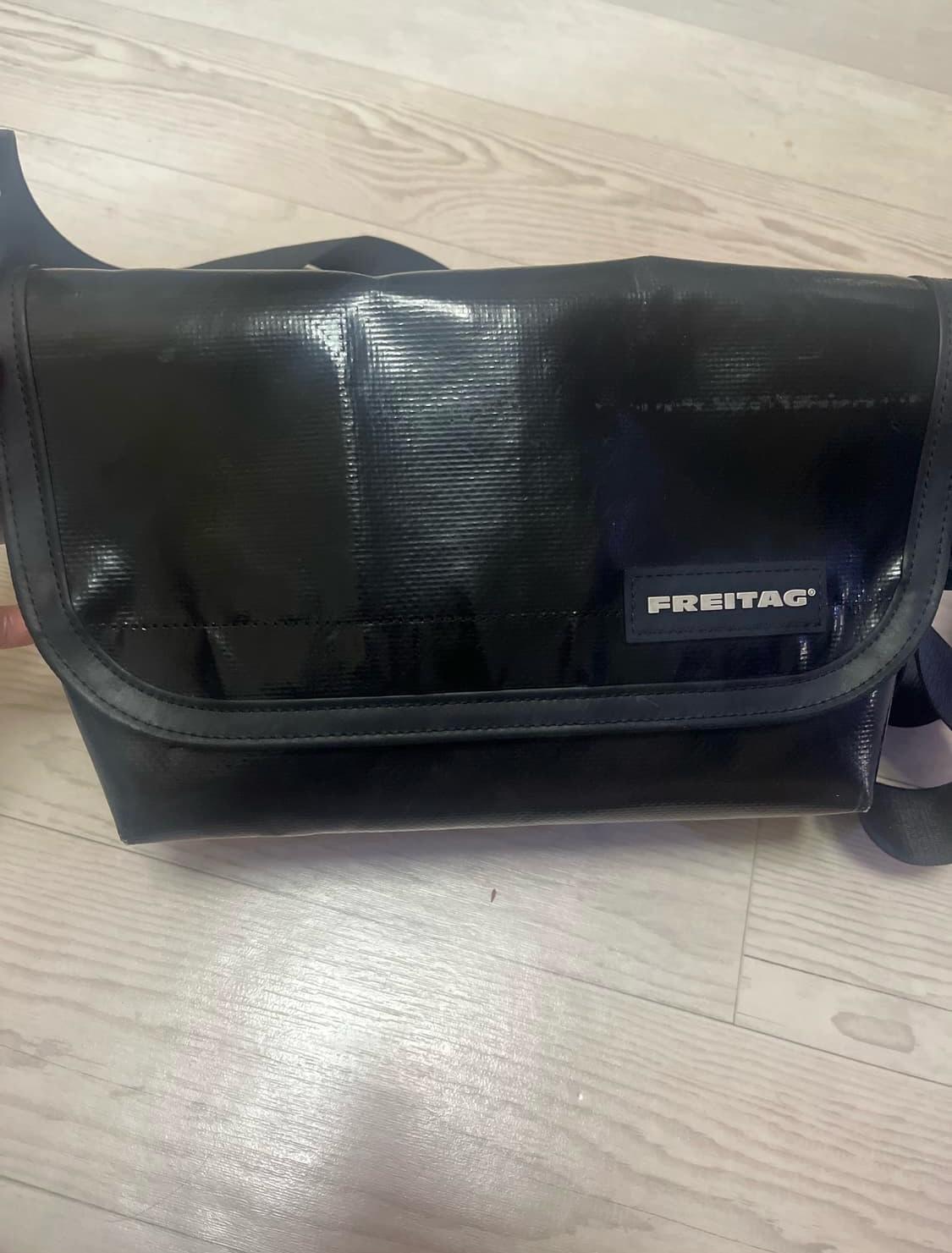 프라이탁 메신저백 블랙 리액티브 올검 2