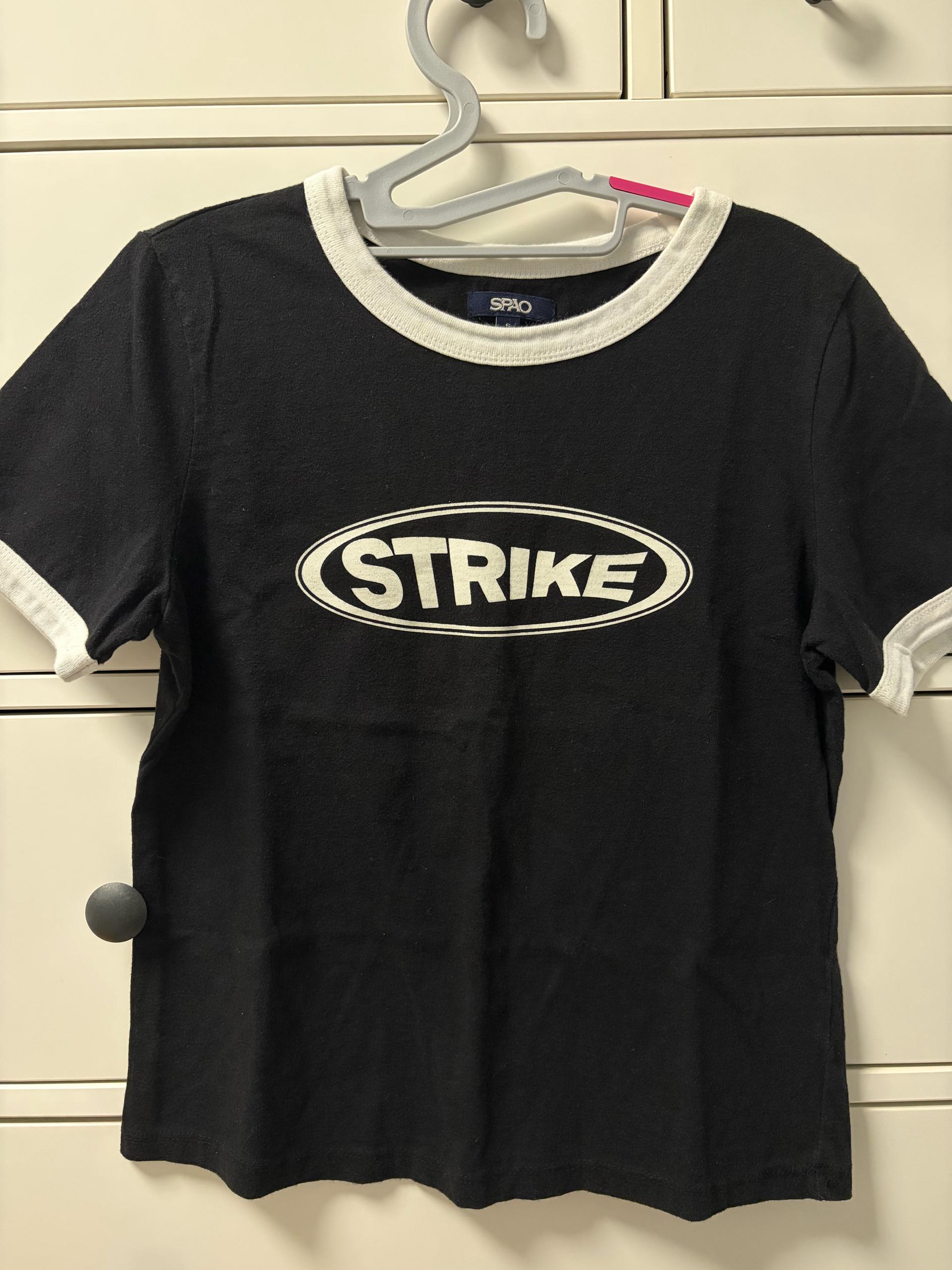 스파오 STRIKE 배색 링거 반팔 티셔츠 2