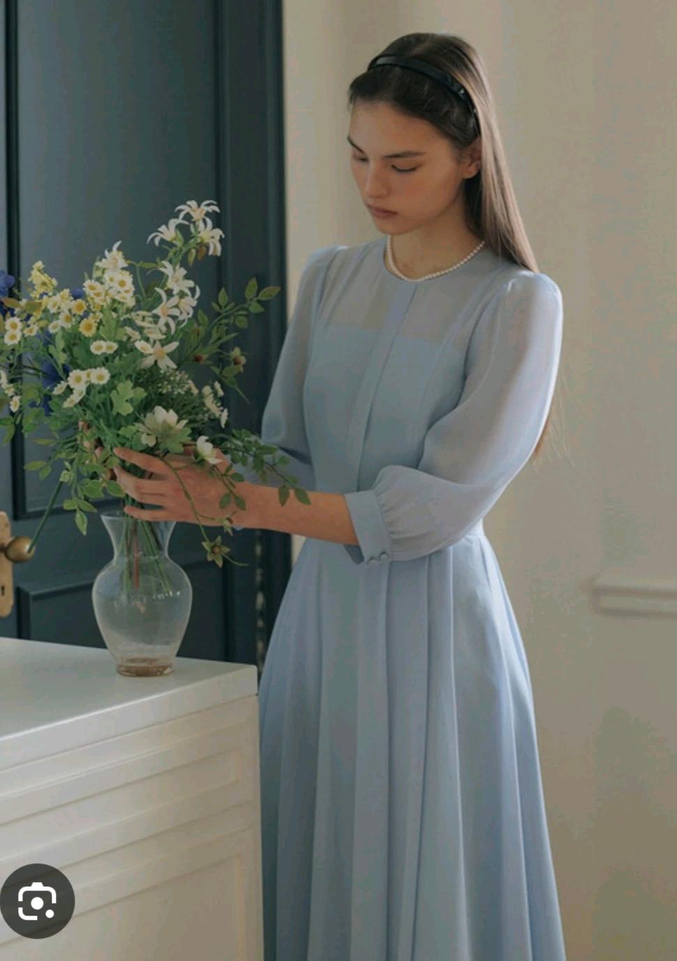 브라이드앤유 카를라  KARLA 라운드넥 오간자 플레어 롱드레스 2
