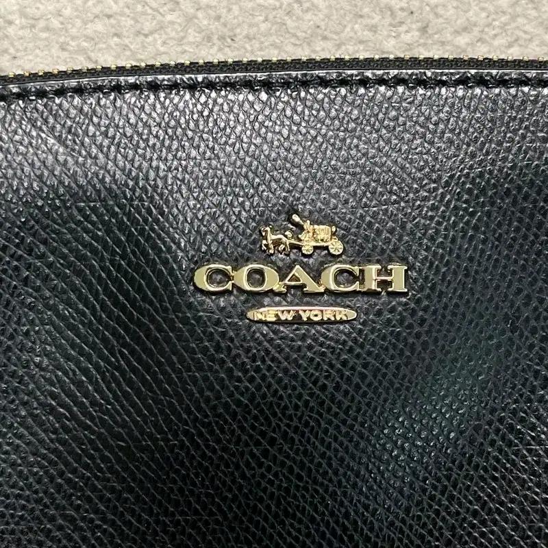 COACH 캐리올 토트백 3