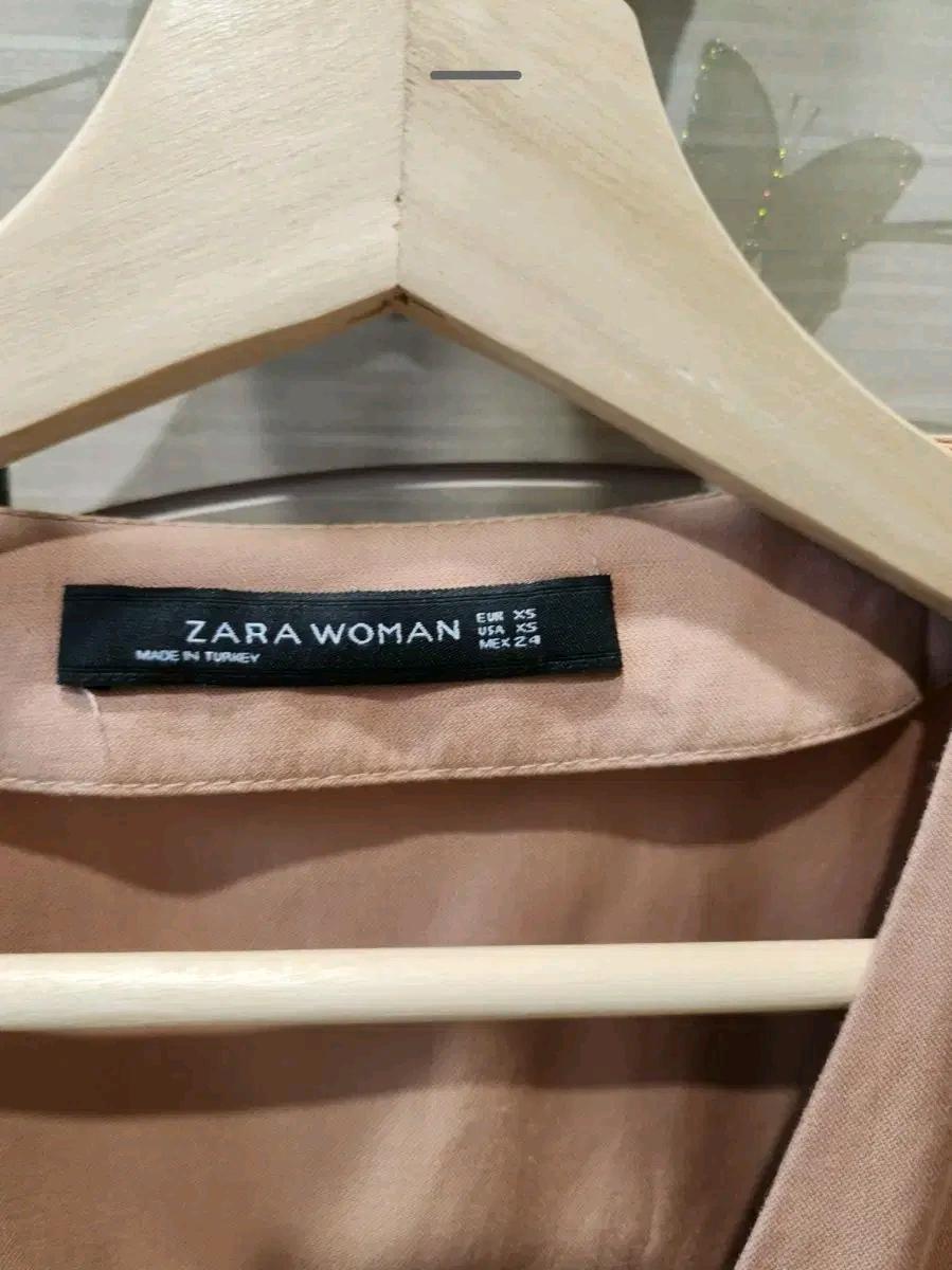 자라 우먼 퍼프 블라우스 핑크 브이넥 xs사이즈 4