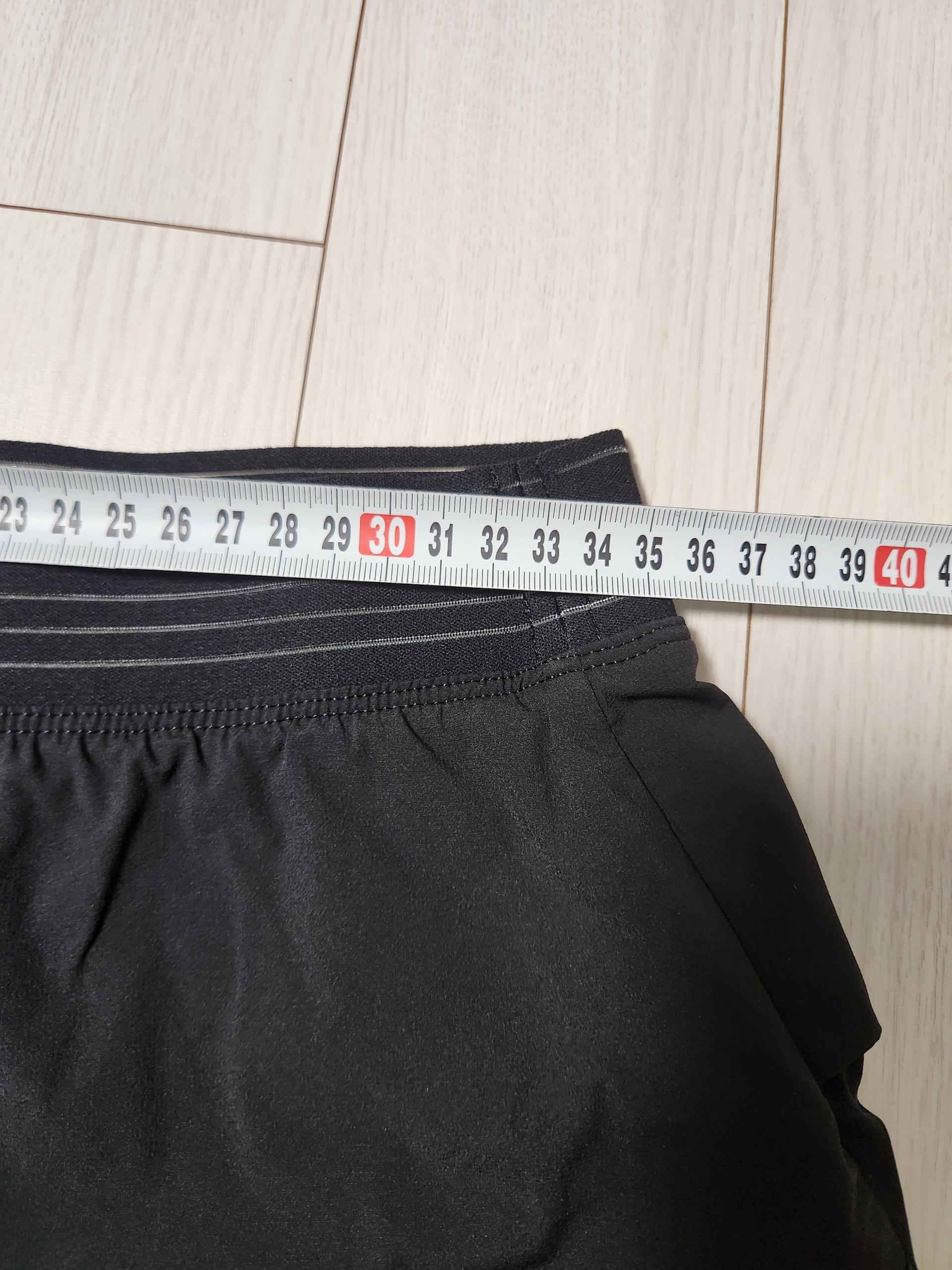 새상품급) 데상트 여성 피지컬 라운드넥 슬림핏 반팔티셔츠 러닝 3부 경량 우븐 숏팬츠 상하 8