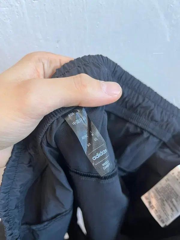 아디다스 자수로고 나일론 쇼츠 반바지 7