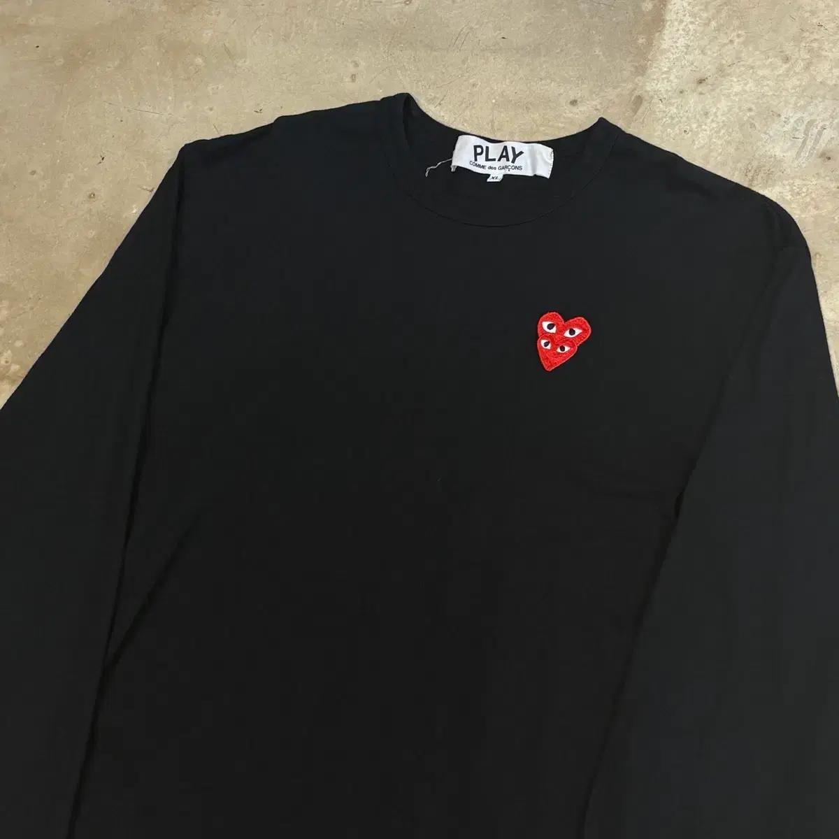 XL 꼼데가르송 더블 하트 와펜 블랙 롱슬리브 2