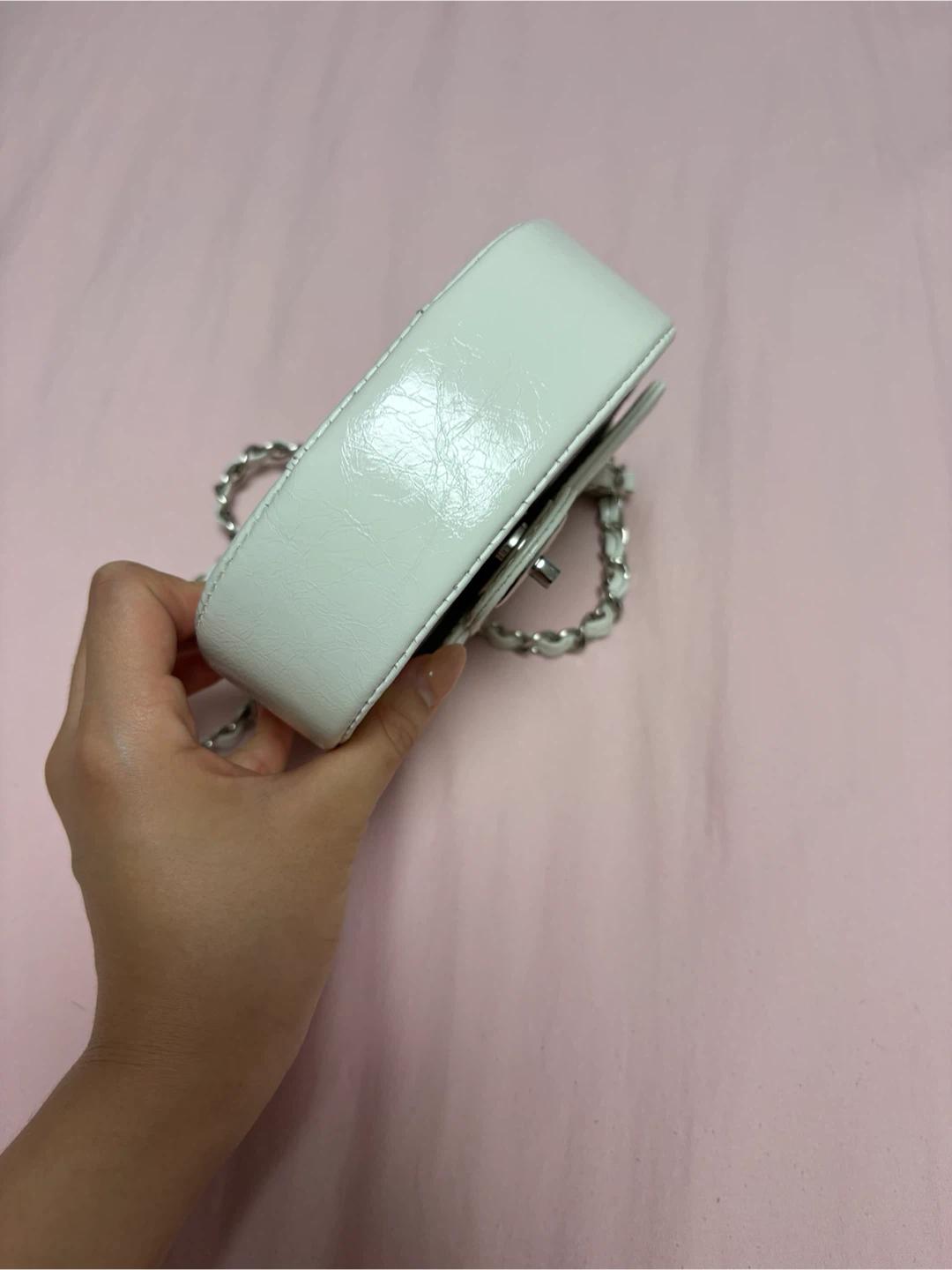 카디널레드 멍크백 화이트 7