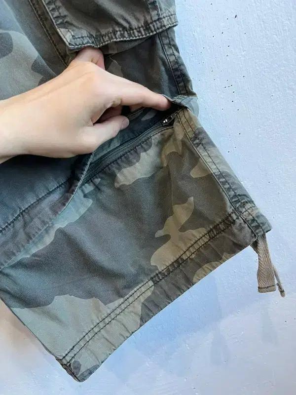 유니클로 카모플라쥬 유틸리티 쇼츠 반바지 3