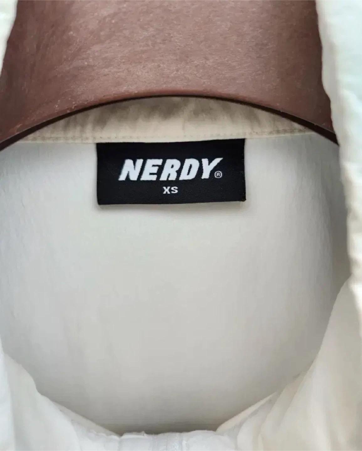 NERDY 널디 반팔 남녀공용 아노락 8