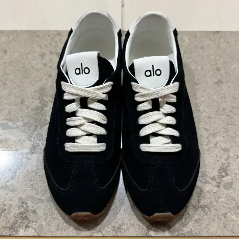 [240] 알로(alo) 요가 선셋 스니커즈 블랙 3