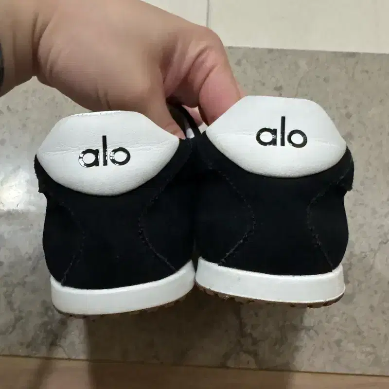 [240] 알로(alo) 요가 선셋 스니커즈 블랙 7