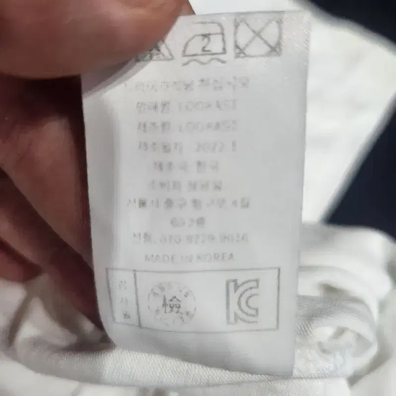 [F]룩캐스트 화이트 라운드 반팔티 9