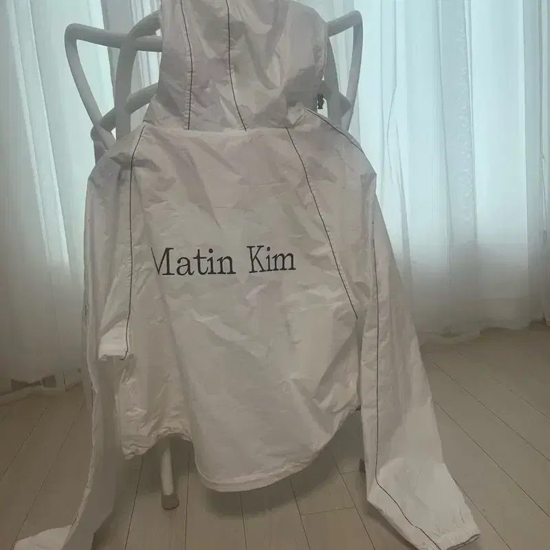 마뗑킴 마뗑 크롭 후디 코팅 점퍼 새상품 4