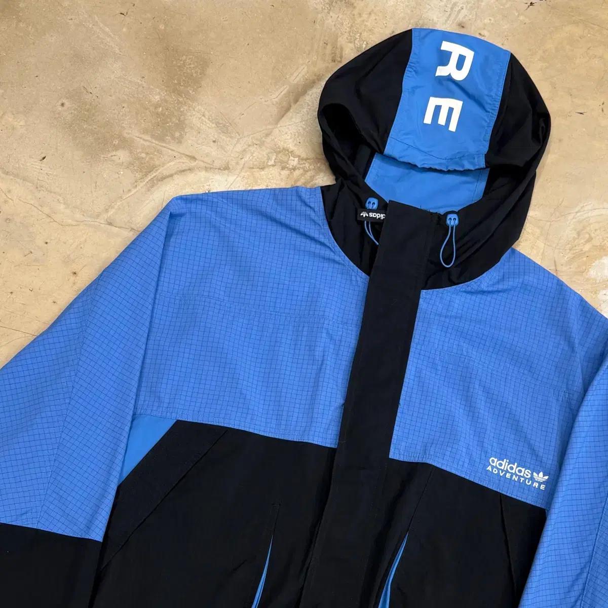2XL 아디다스 어드벤쳐 블루 블랙 배색 바람막이 2