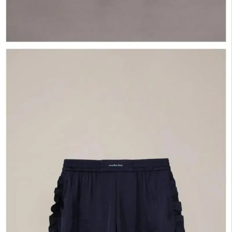 오버듀플레어 FRILL SATIN SHORTS_NAVY 6