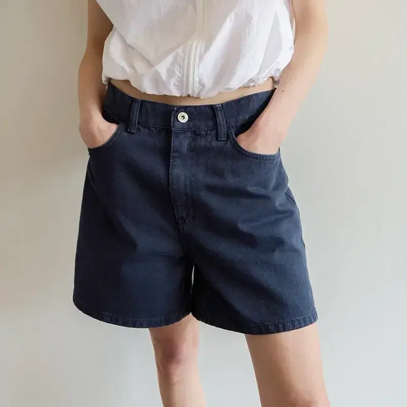 (르바) Classic Staple Denim Shorts - Stone Navy 3