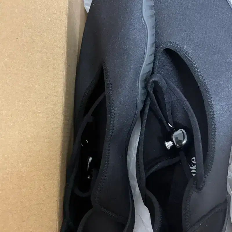 아카이브앱크 Formica core sneakers 5