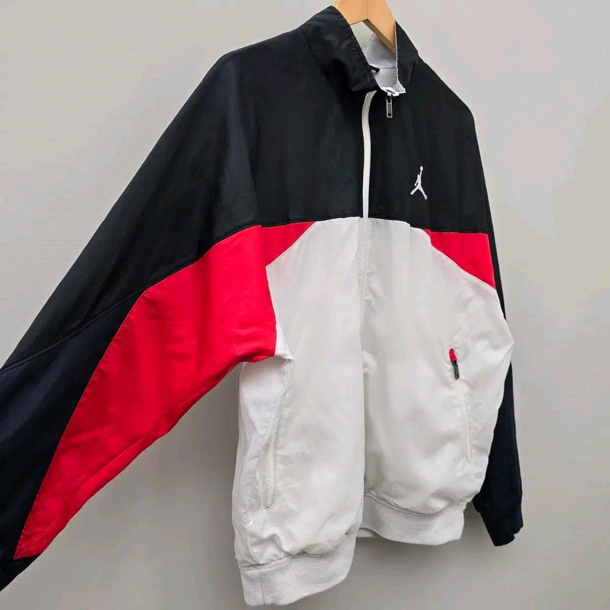 나이키(NIKE)AIR 조던 레거시 바람막이 자켓  (CZ1159-010) 3