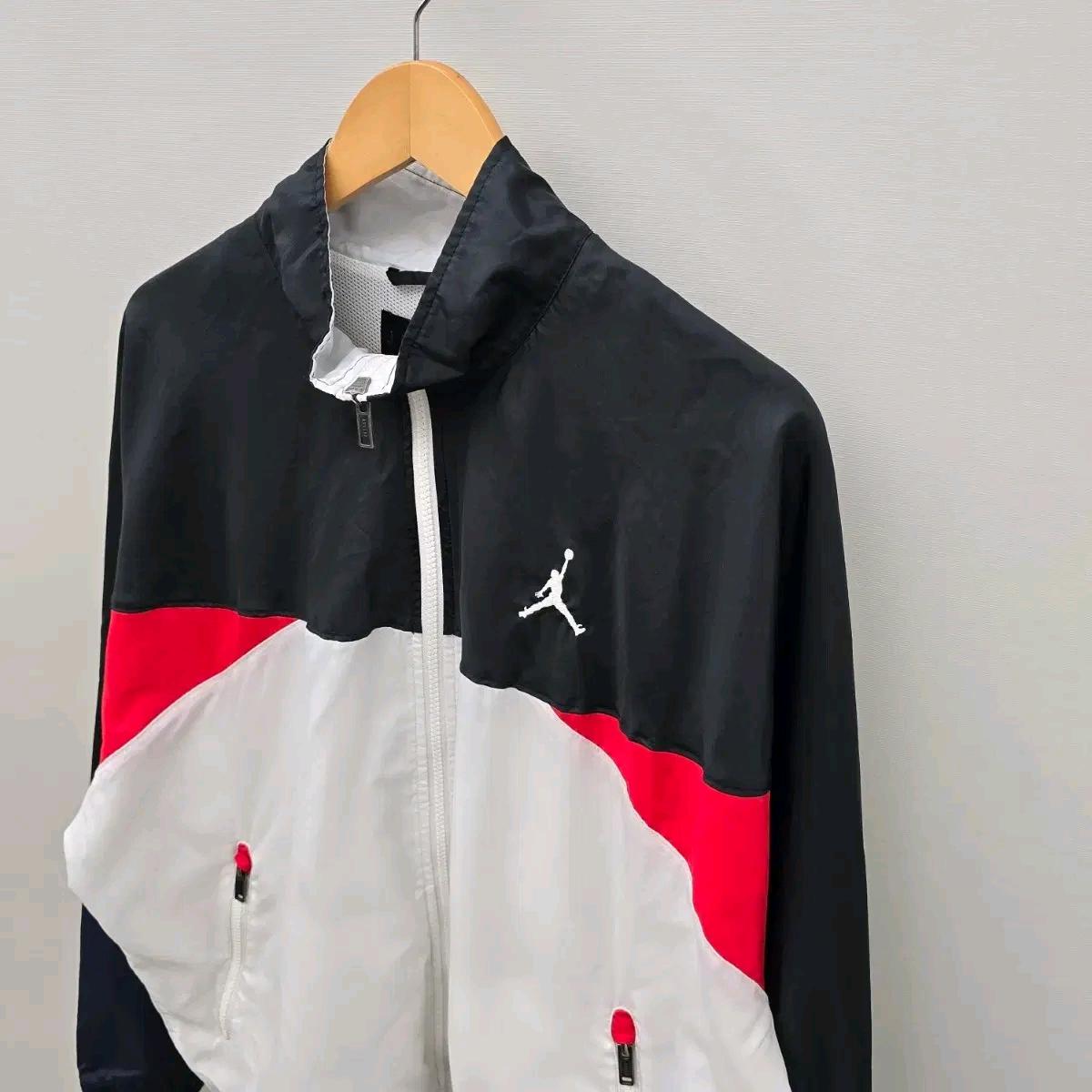 나이키(NIKE)AIR 조던 레거시 바람막이 자켓  (CZ1159-010) 4