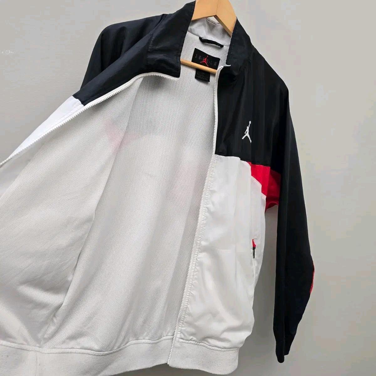 나이키(NIKE)AIR 조던 레거시 바람막이 자켓  (CZ1159-010) 9