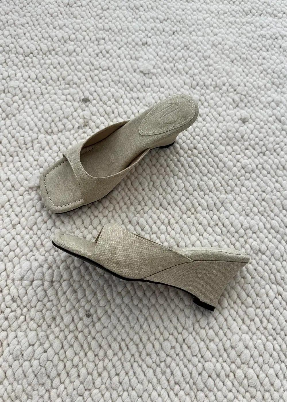 @9534 베이지 240 빈티지 물나염 7.5cm 웨지 샌들-새상품 2