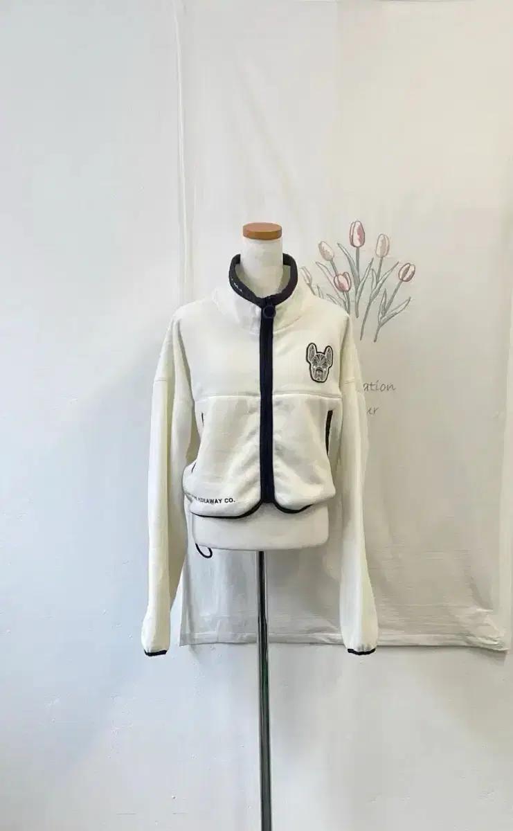 라이프워크 화이트 불독 아노락 후리스 2