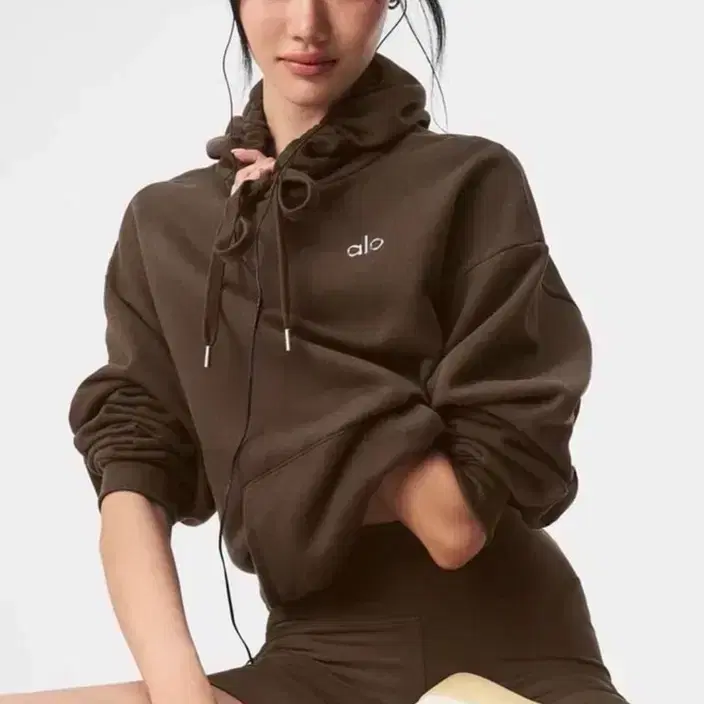 알로 요가 후드티 alo accolade hoodie 2