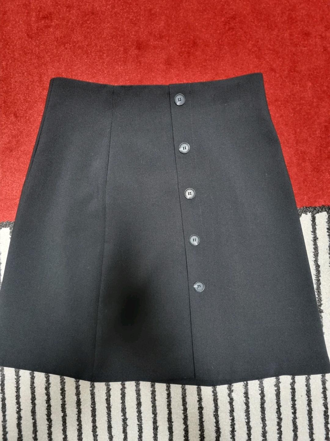 베니토 블랙 버튼 A라인 스커트 M 4