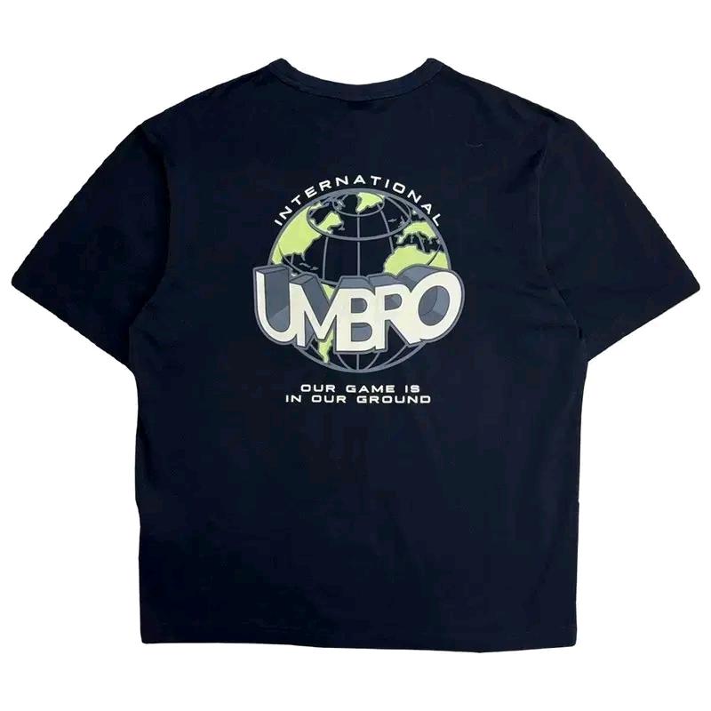 UMBRO 그래픽 로고 반팔 티 M 8