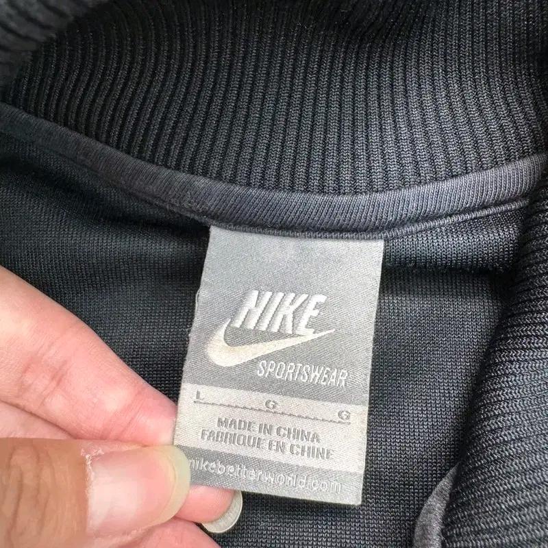 NIKE 올드스쿨 올블랙 트랙탑 L 6