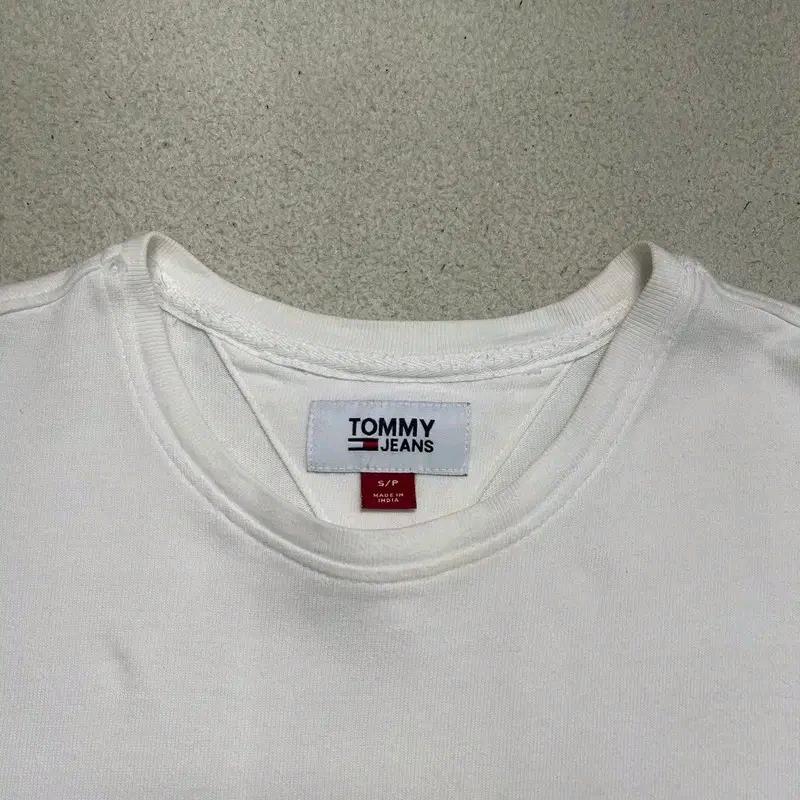 TOMMY JEANS 로고 반팔티 화이트 S 6