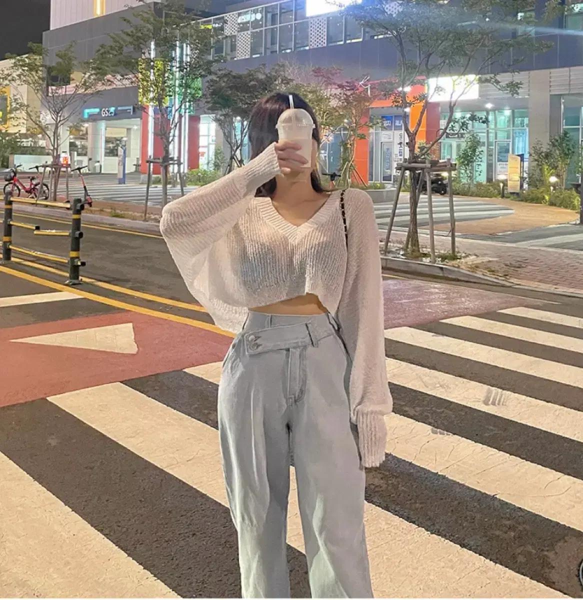 모디핏 투버튼 와이드팬츠 연청 3