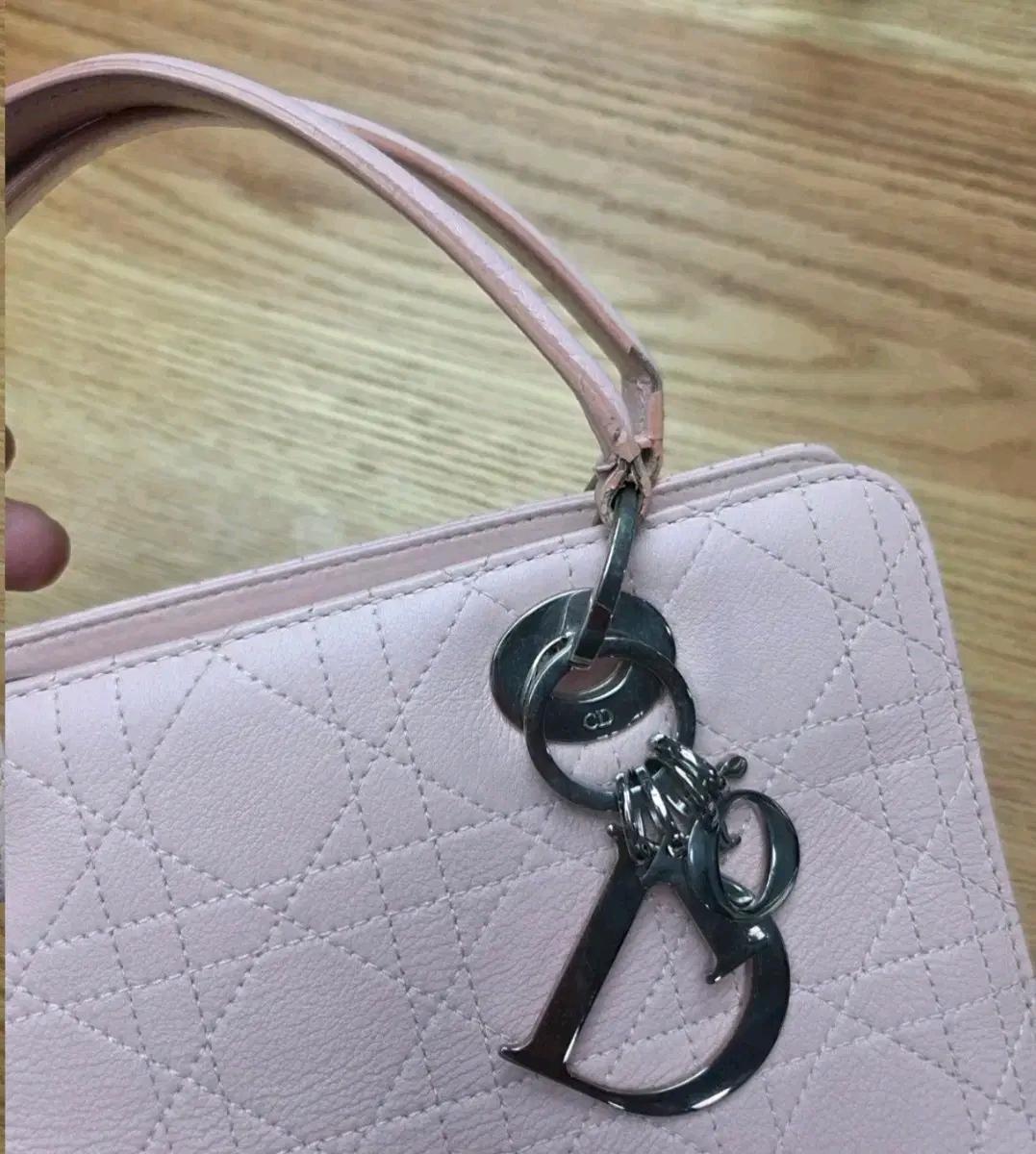 디올 Lady Dior 백 4