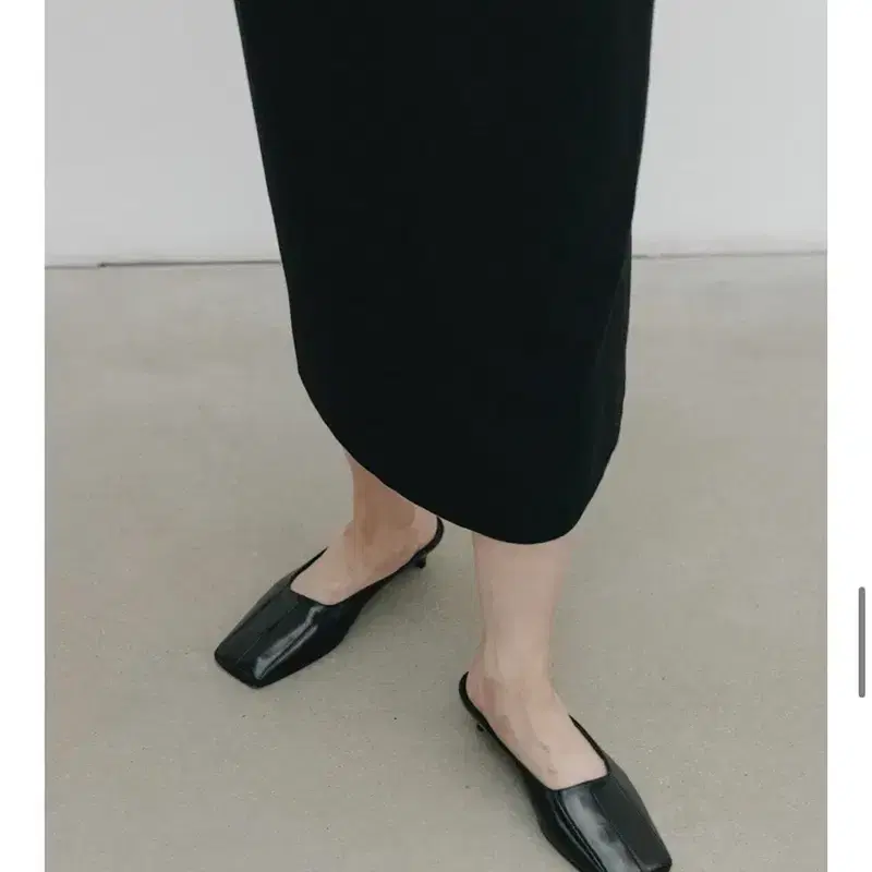 아뜰리에 드 루멘 스퀘어 뮬 250 5