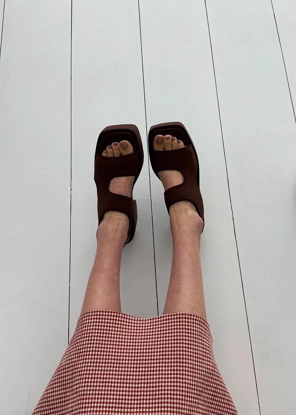 @9536 브라운 225-점보통굽 8cm 스판 샌들-새상품 10