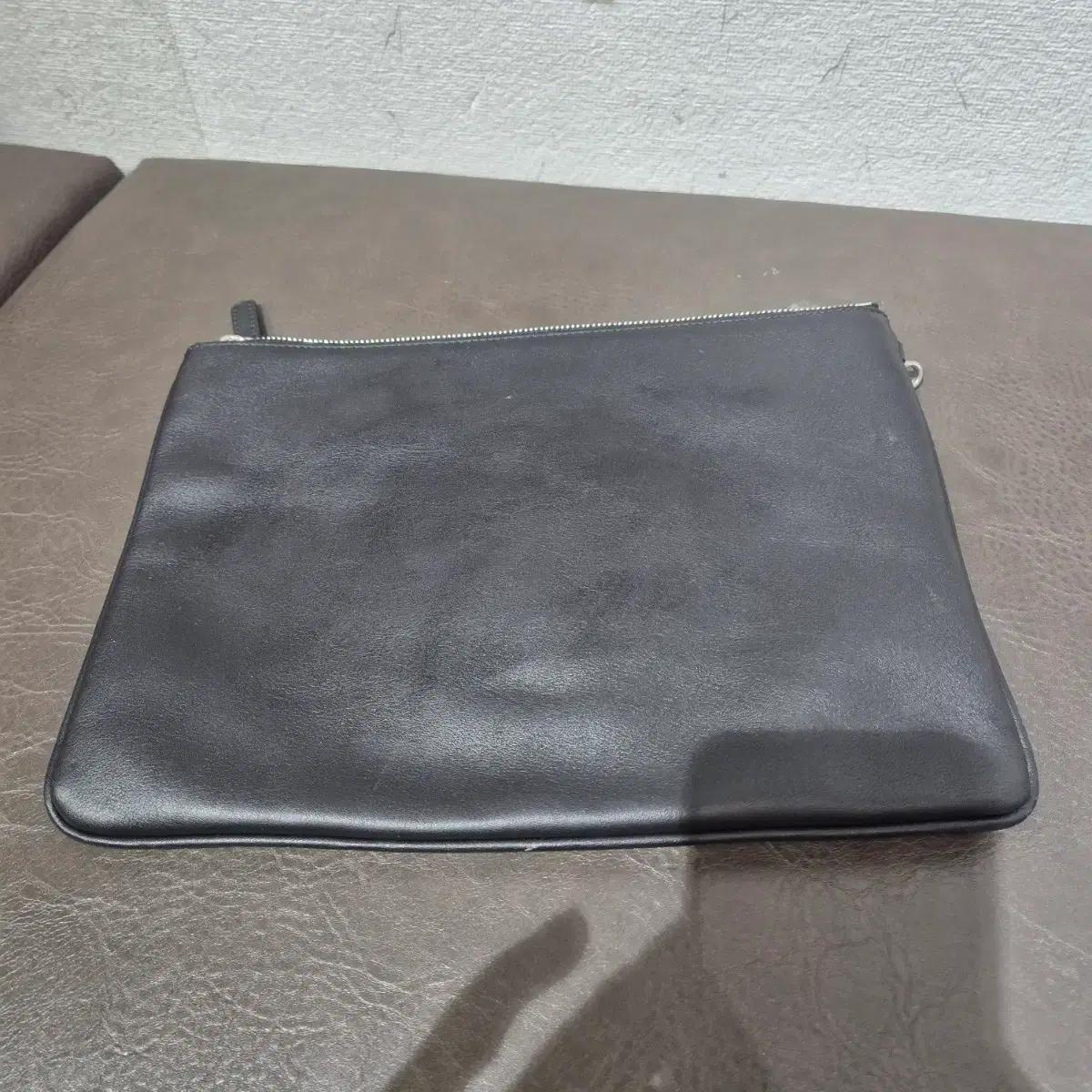MCM 로봇 스터드 클러치 블랙 8