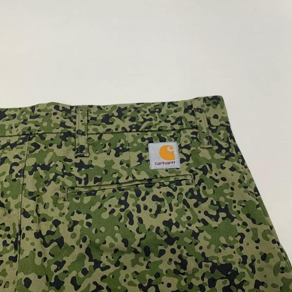 칼하트WIP 시드 숏 카모 반바지 3