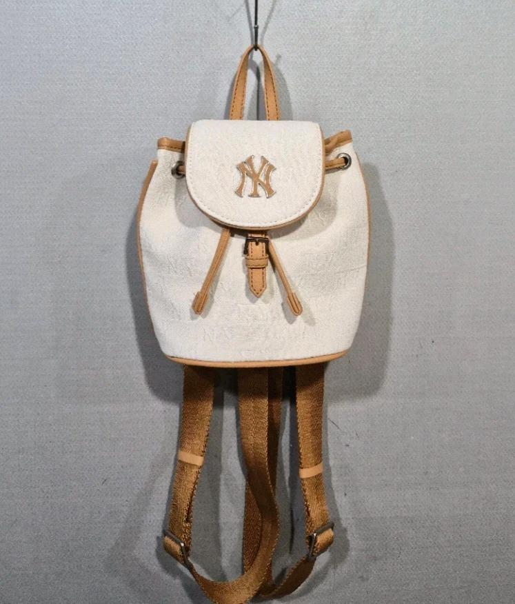 MLB 뉴욕 양키스 모노그램 미니 백팩 아이보리 2