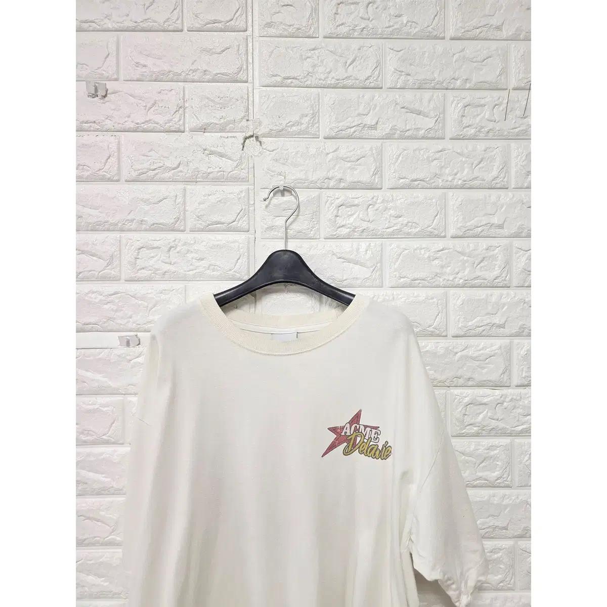 XL 마크메드라비 화이트 반팔 티 E369 6