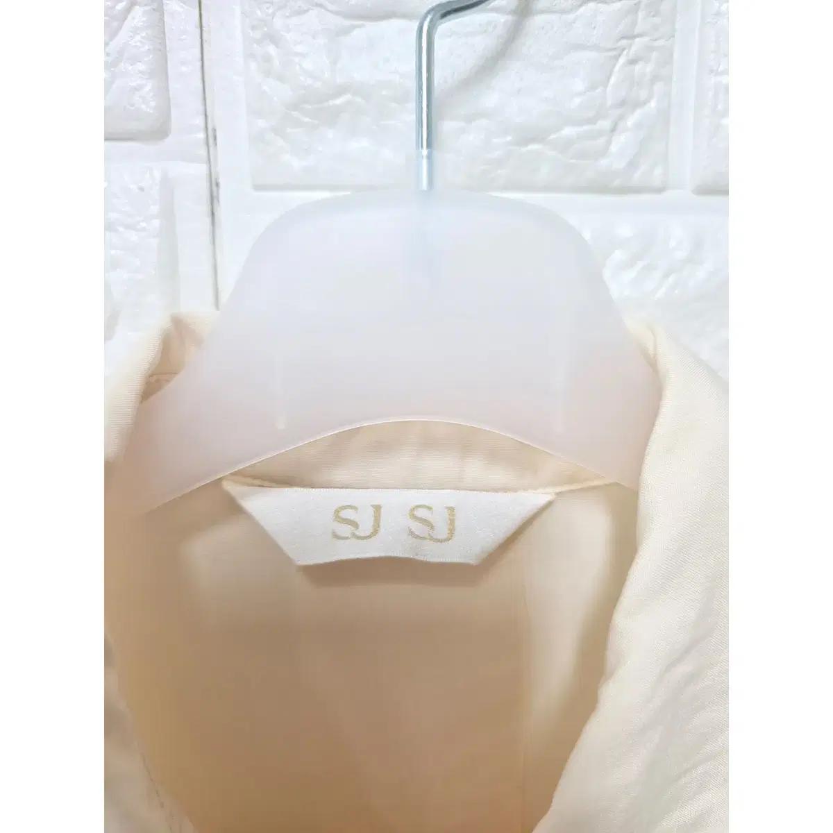 M 한섬 SJSJ 아이보리 블라우스 E378 3