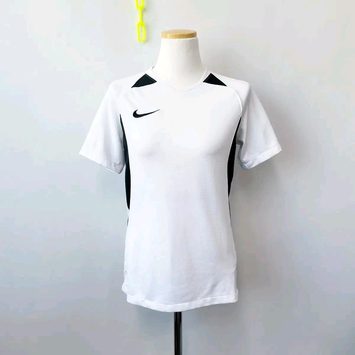 나이키 스포츠반팔 80 2