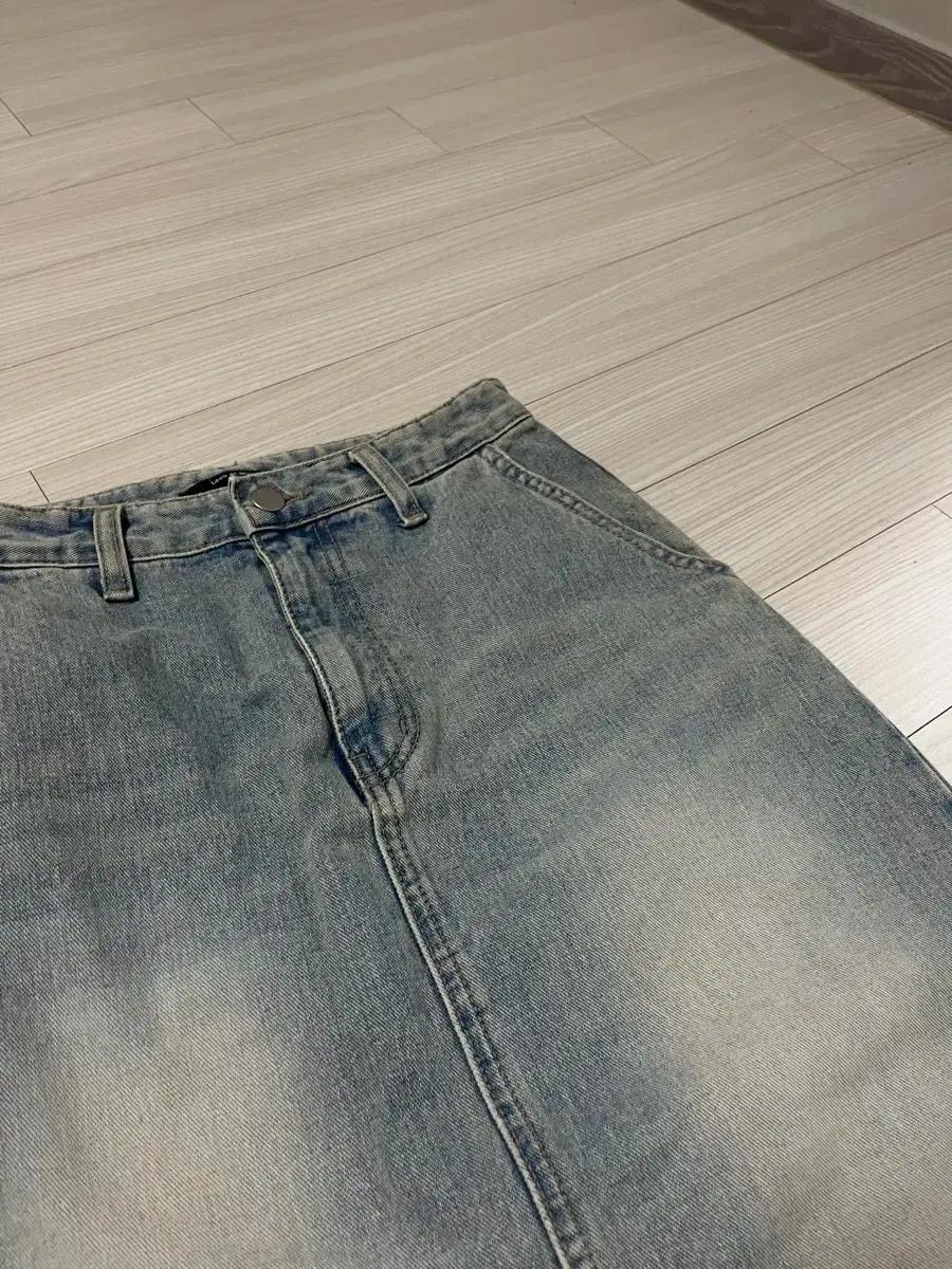 룩앳민 롱스커트 청치마 4