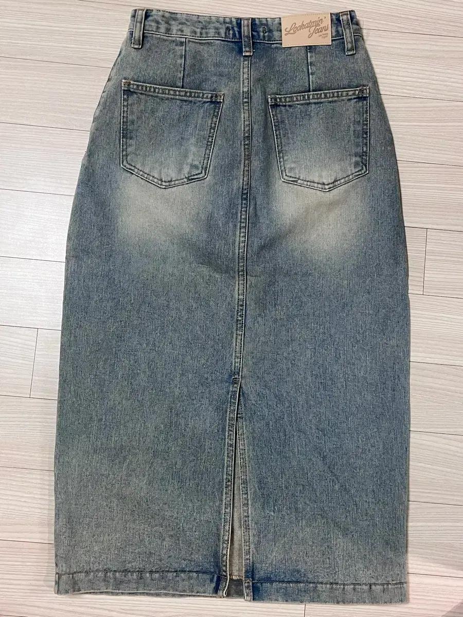 룩앳민 롱스커트 청치마 3