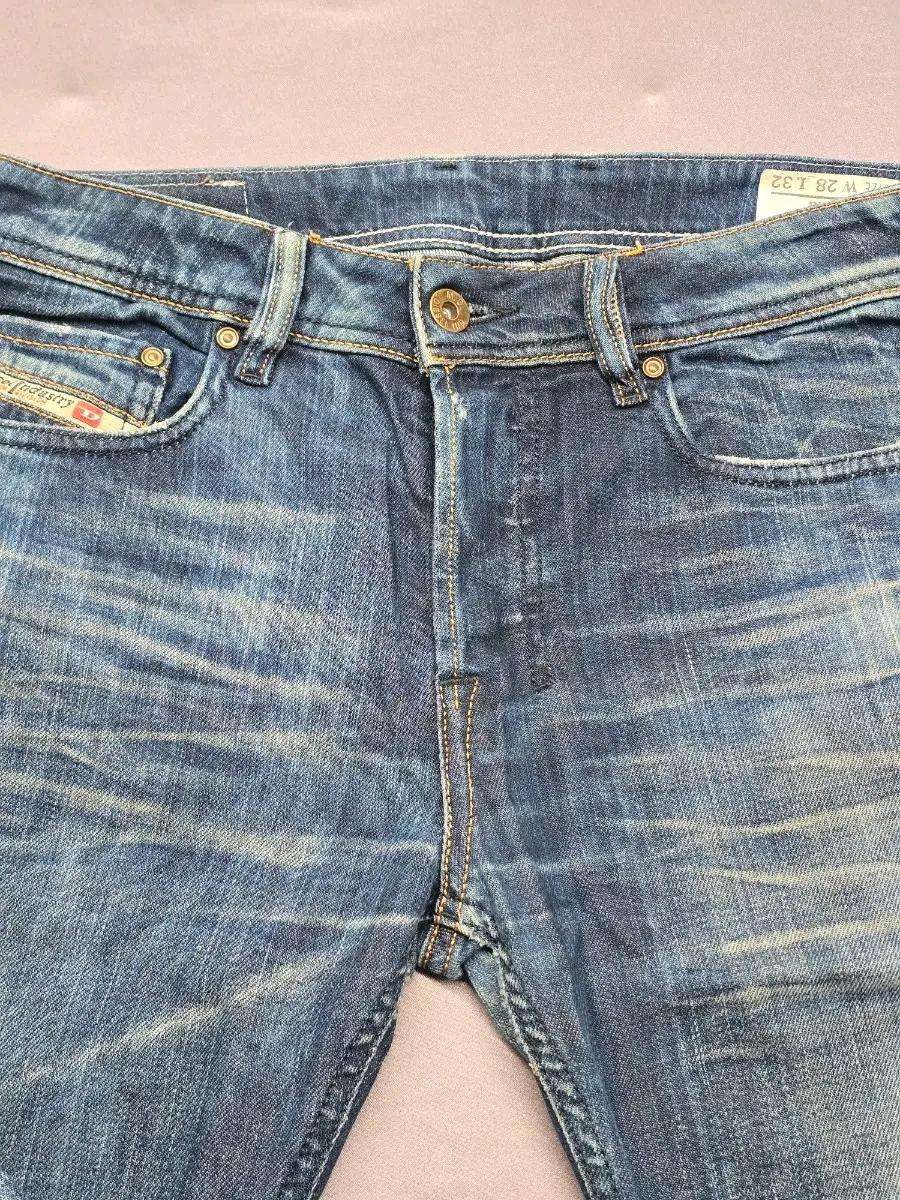 디젤 청바지 블루 워싱 스트레이트 핏 4