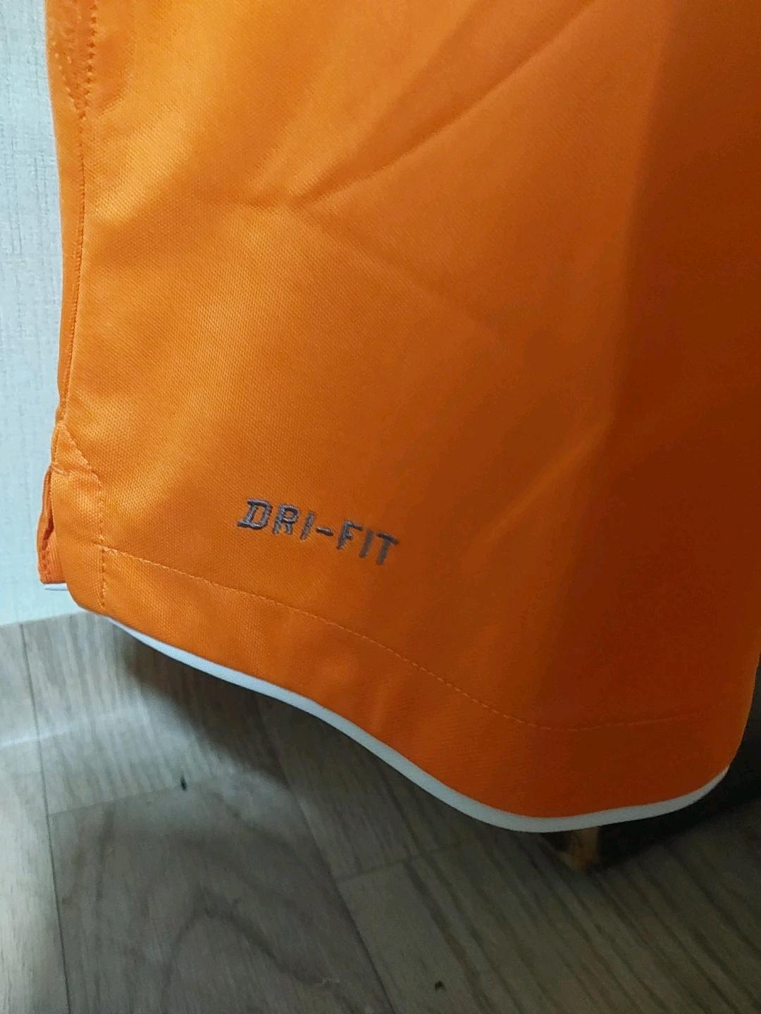 나이키 드라이핏 오렌지 화이트 블랙 반팔티 L 4