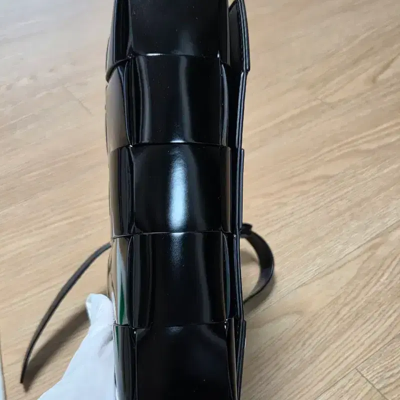 보테가베네타 카세트백 페이던트 블랙 7